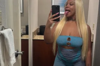 THICK FEETS 🥵 DISBOOTYFAT PU$$Y PHAT N GUSHY 💧🍯 - Image 8