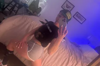 Pornstar Monday Deal!! you gotta soend money to make money ! - Image 2